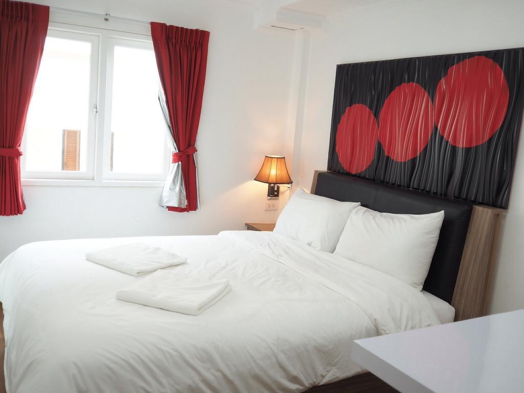 Pook Swan House Hotel Паттая Номер фото