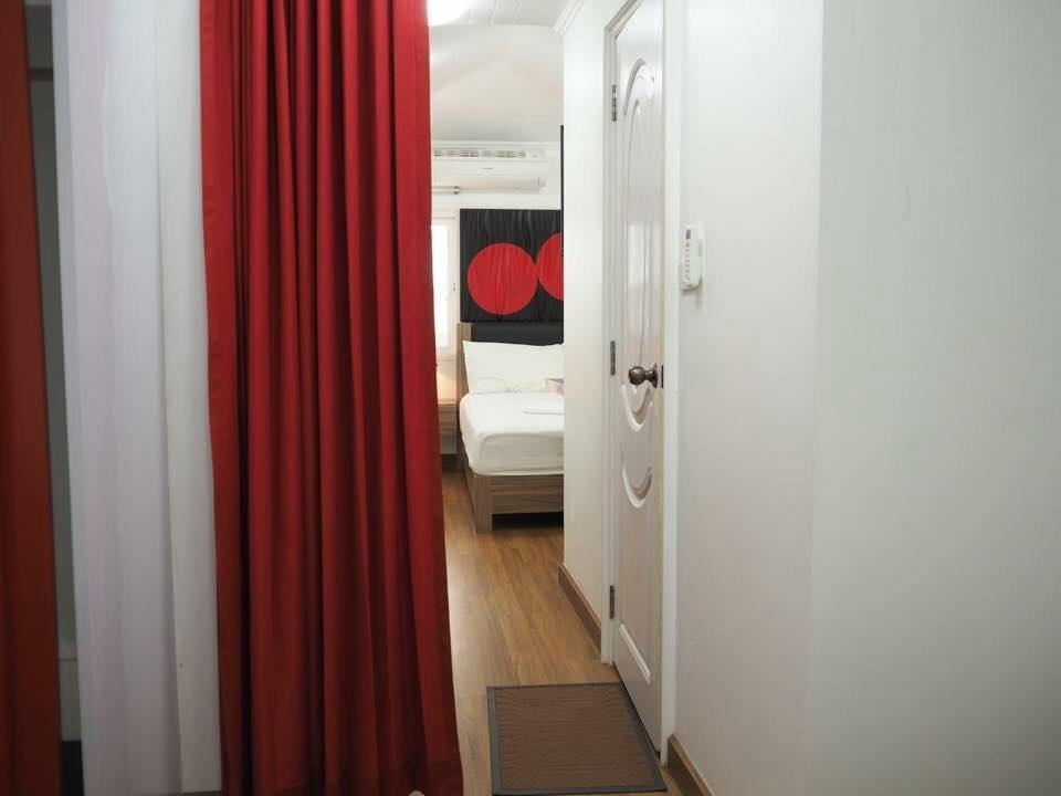 Pook Swan House Hotel Паттая Екстер'єр фото